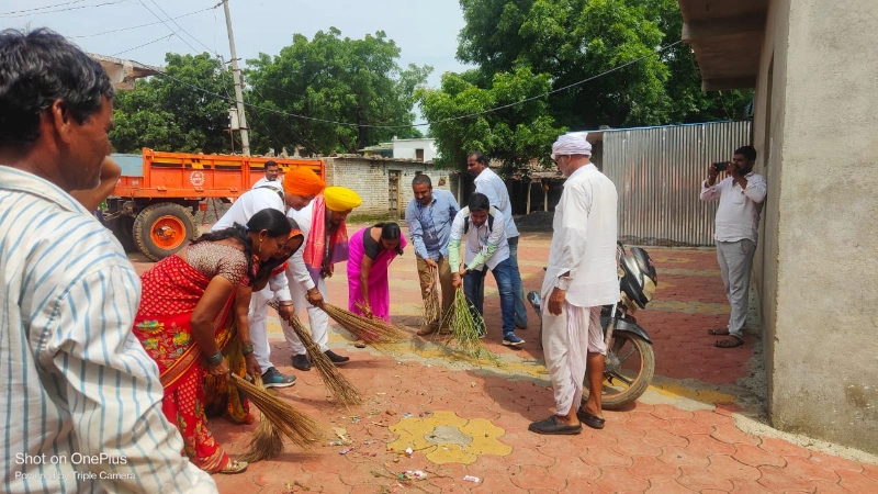 गावांतर्गत स्वच्छता मोहीम
